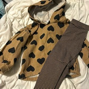 2 piece Carter size 4 set